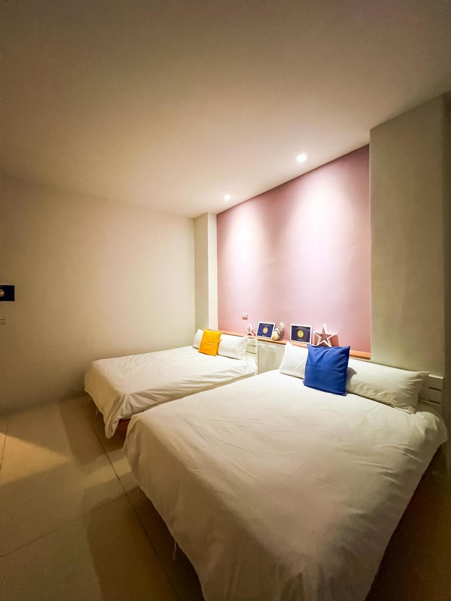 Zhuji Hostel Donggang Eksteriør bilde
