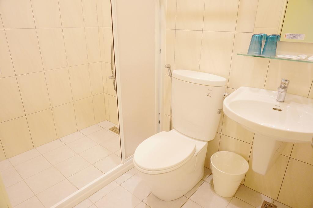 Zhuji Hostel Donggang Eksteriør bilde